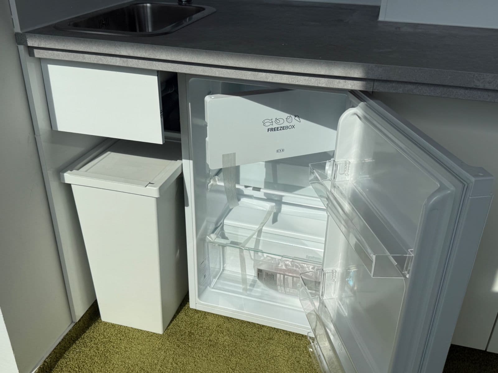 Pronájem bytu 1+kk 16 m², Molákova, Praha, Praha Pronájem bytu 1+kk 16 m², Molákova, Praha, Praha