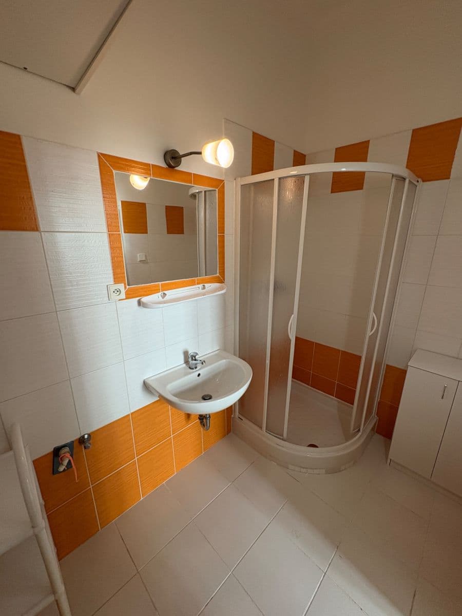 Pronájem bytu 1+1 35 m², Dukelských hrdinů, Praha, Praha Pronájem bytu 1+1 35 m², Dukelských hrdinů, Praha, Praha