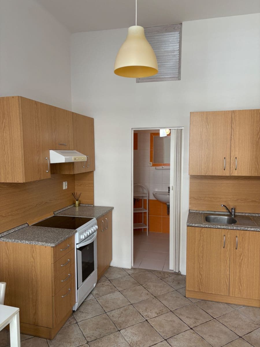 Pronájem bytu 1+1 35 m², Dukelských hrdinů, Praha, Praha Pronájem bytu 1+1 35 m², Dukelských hrdinů, Praha, Praha