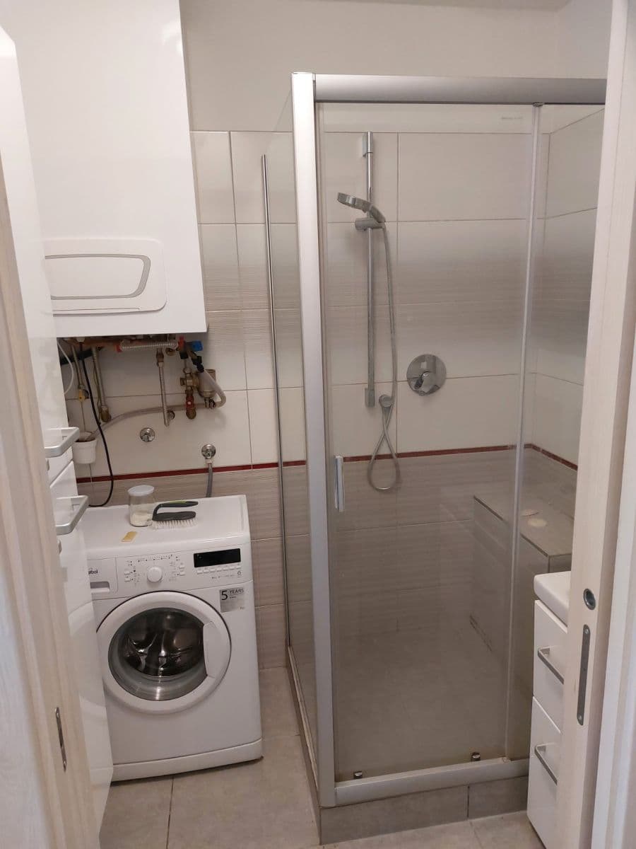 Pronájem bytu 2+kk 50 m², U Libušiných lázní, Praha, Praha Pronájem bytu 2+kk 50 m², U Libušiných lázní, Praha, Praha