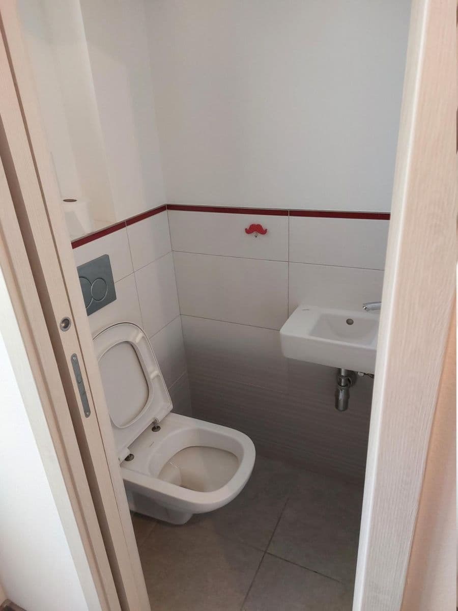 Pronájem bytu 2+kk 50 m², U Libušiných lázní, Praha, Praha Pronájem bytu 2+kk 50 m², U Libušiných lázní, Praha, Praha
