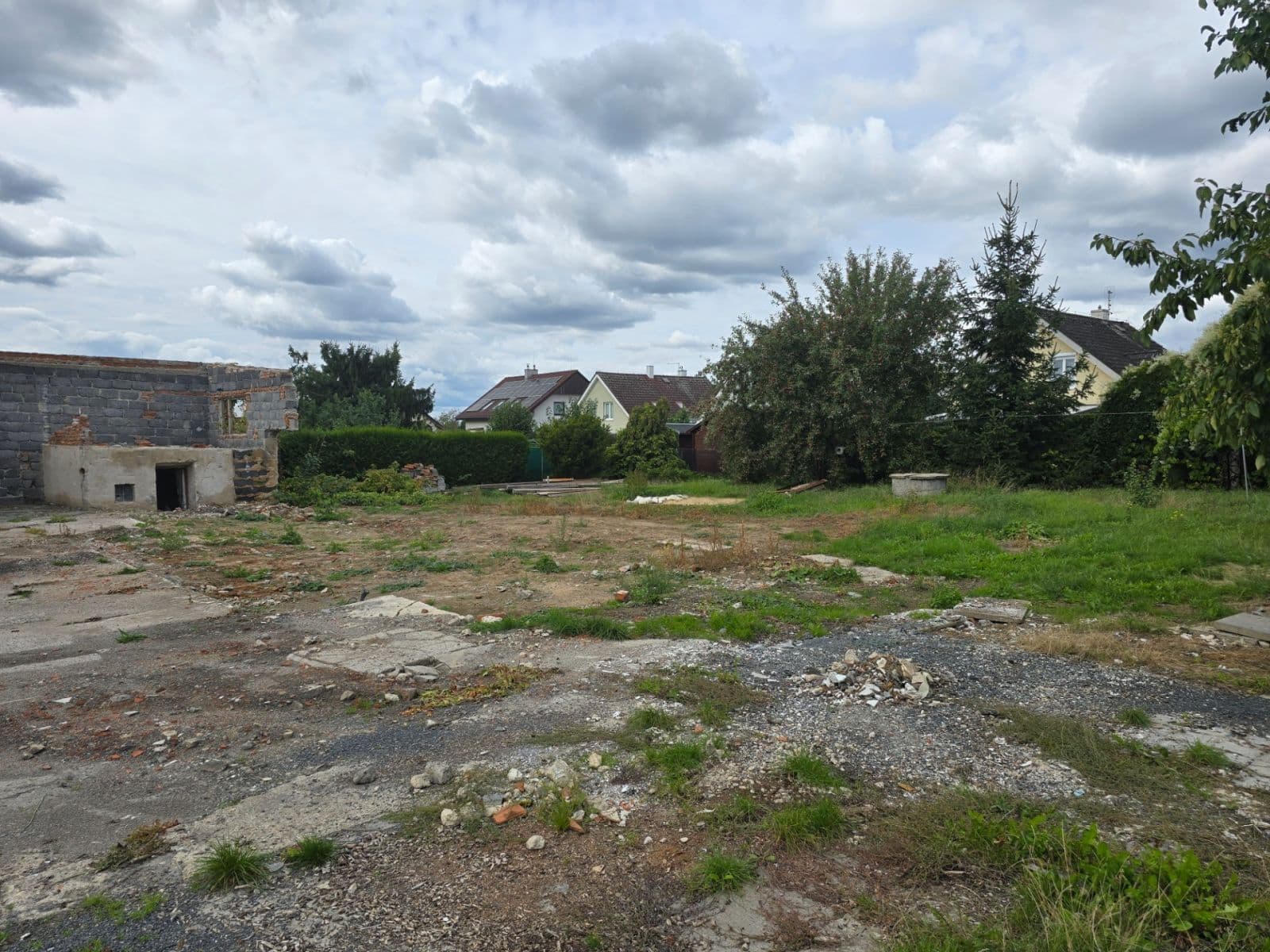 Prodej pozemku 1.301 m², Jesenice, Středočeský kraj Prodej pozemku 1.301 m², Jesenice, Středočeský kraj