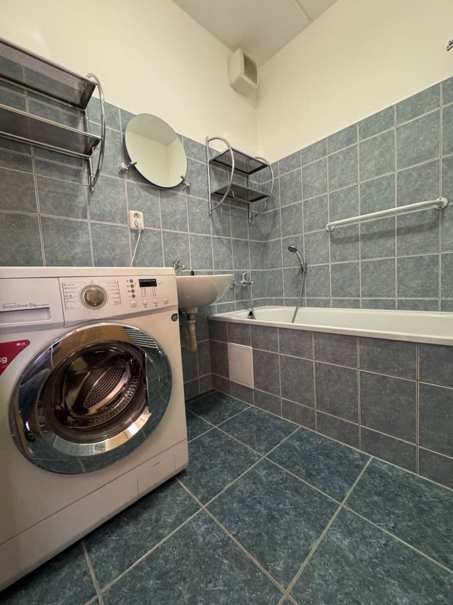 Pronájem bytu 2+kk 49 m², K Nemocnici, Cheb, Karlovarský kraj Pronájem bytu 2+kk 49 m², K Nemocnici, Cheb, Karlovarský kraj