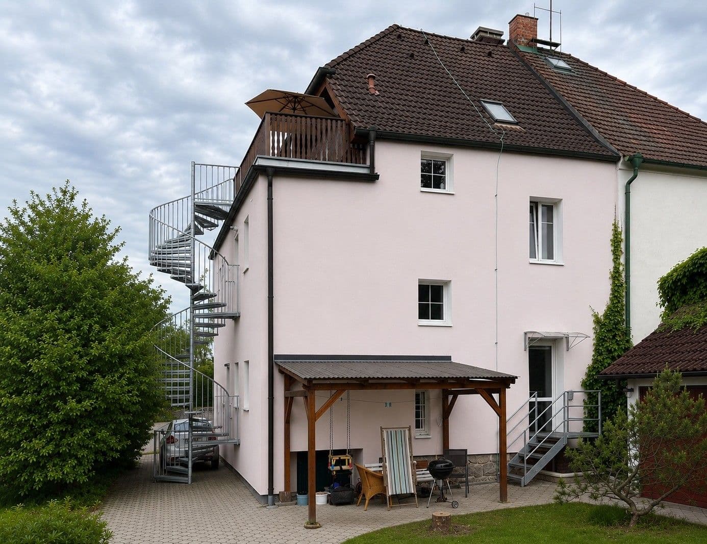 Prodej domu 270 m², pozemek 433 m², Jubilejní, Plzeň, Plzeňský kraj Prodej domu 270 m², pozemek 433 m², Jubilejní, Plzeň, Plzeňský kraj