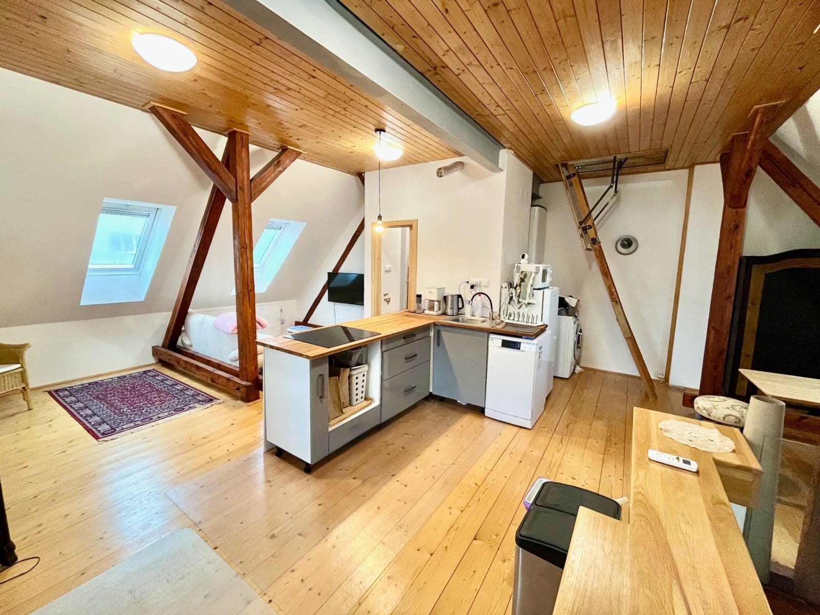 Prodej domu 270 m², pozemek 433 m², Jubilejní, Plzeň, Plzeňský kraj Prodej domu 270 m², pozemek 433 m², Jubilejní, Plzeň, Plzeňský kraj