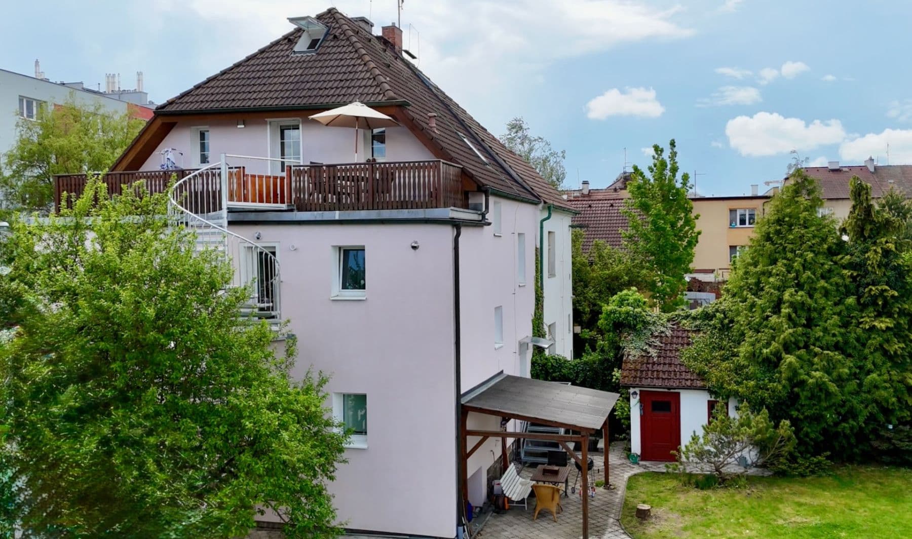 Prodej domu 270 m², pozemek 433 m², Jubilejní, Plzeň, Plzeňský kraj Prodej domu 270 m², pozemek 433 m², Jubilejní, Plzeň, Plzeňský kraj