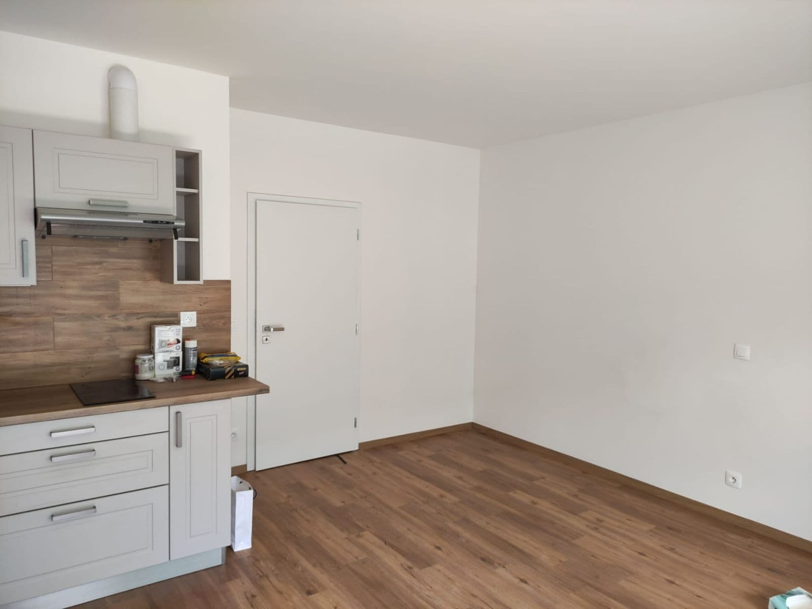Pronájem bytu 1+kk 33 m², Hrnčířská, Uhlířské Janovice, Středočeský kraj Pronájem bytu 1+kk 33 m², Hrnčířská, Uhlířské Janovice, Středočeský kraj
