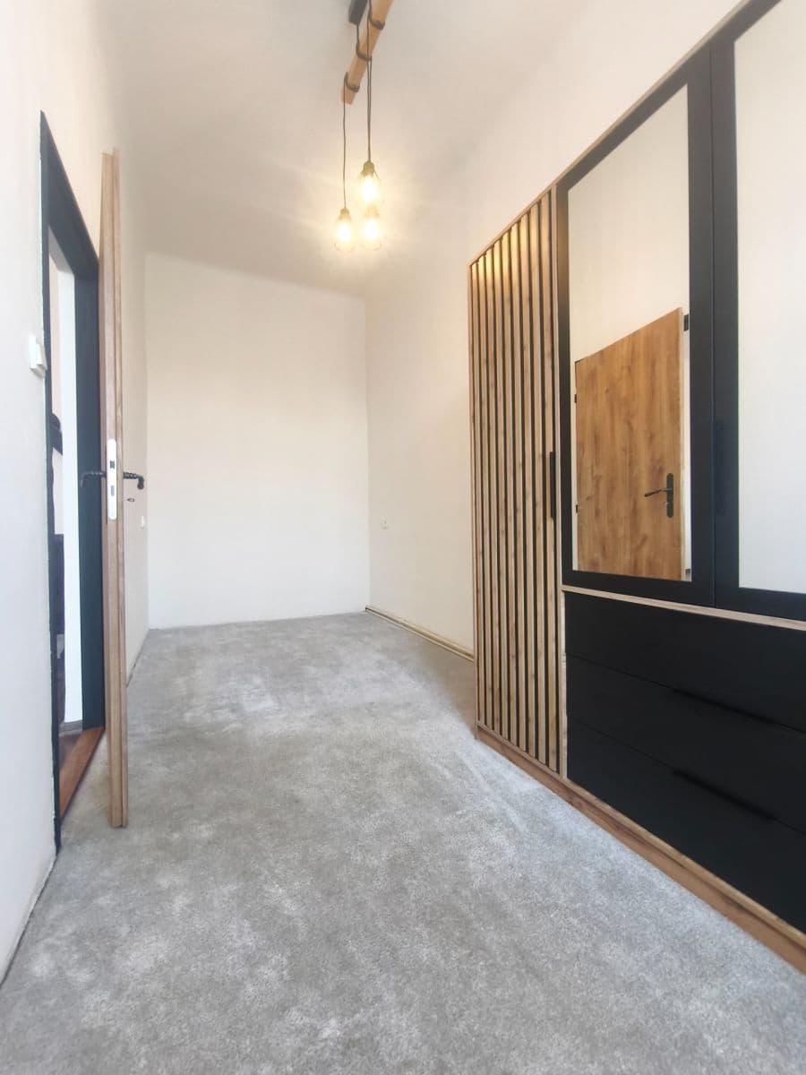 Pronájem bytu 3+1 88 m², Krátká, Svitavy, Pardubický kraj Pronájem bytu 3+1 88 m², Krátká, Svitavy, Pardubický kraj