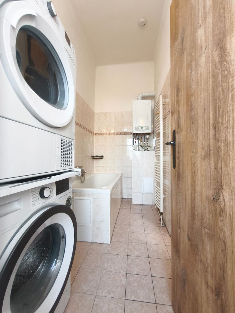 Pronájem bytu 3+1 88 m², Krátká, Svitavy, Pardubický kraj Pronájem bytu 3+1 88 m², Krátká, Svitavy, Pardubický kraj
