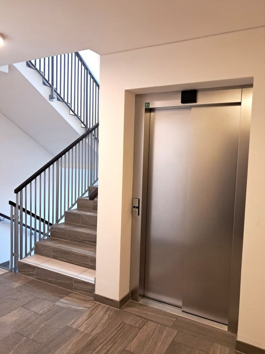 Pronájem bytu 1+kk 29 m², Do Zahrádek Ⅰ, Praha, Praha Pronájem bytu 1+kk 29 m², Do Zahrádek Ⅰ, Praha, Praha