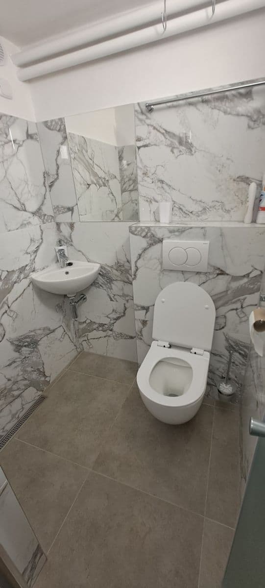 Pronájem bytu Garsoniéra 20 m², Slezákova, Brno, Jihomoravský kraj Pronájem bytu Garsoniéra 20 m², Slezákova, Brno, Jihomoravský kraj