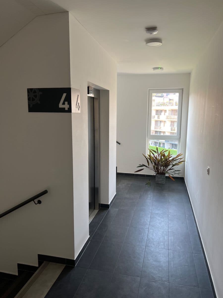 Prodej bytu 3+kk 81 m², Saarinenova, Praha, Praha Prodej bytu 3+kk 81 m², Saarinenova, Praha, Praha