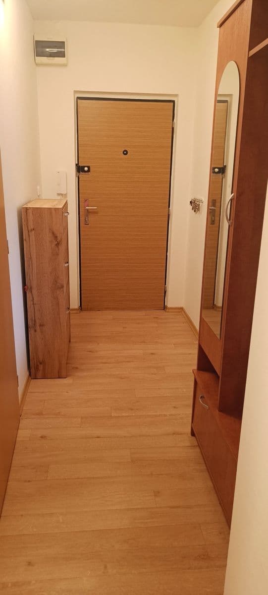 Prodej bytu 3+kk 70 m², Nad Stadionem, Králův Dvůr, Středočeský kraj Prodej bytu 3+kk 70 m², Nad Stadionem, Králův Dvůr, Středočeský kraj