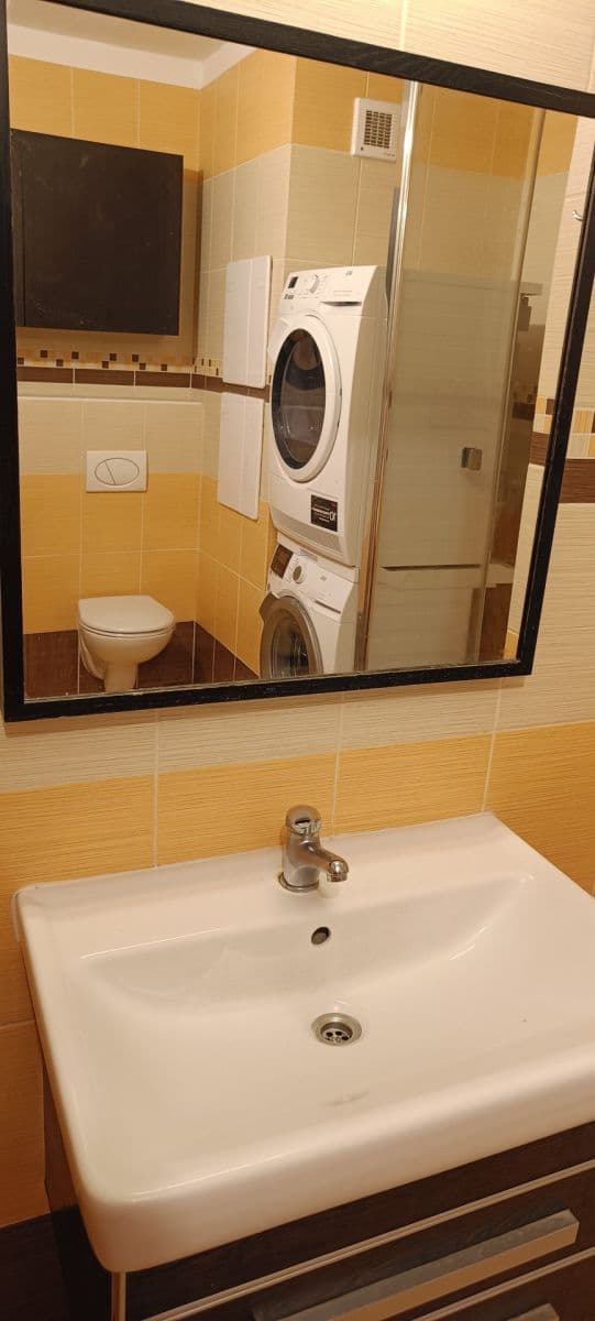 Prodej bytu 3+kk 70 m², Nad Stadionem, Králův Dvůr, Středočeský kraj Prodej bytu 3+kk 70 m², Nad Stadionem, Králův Dvůr, Středočeský kraj
