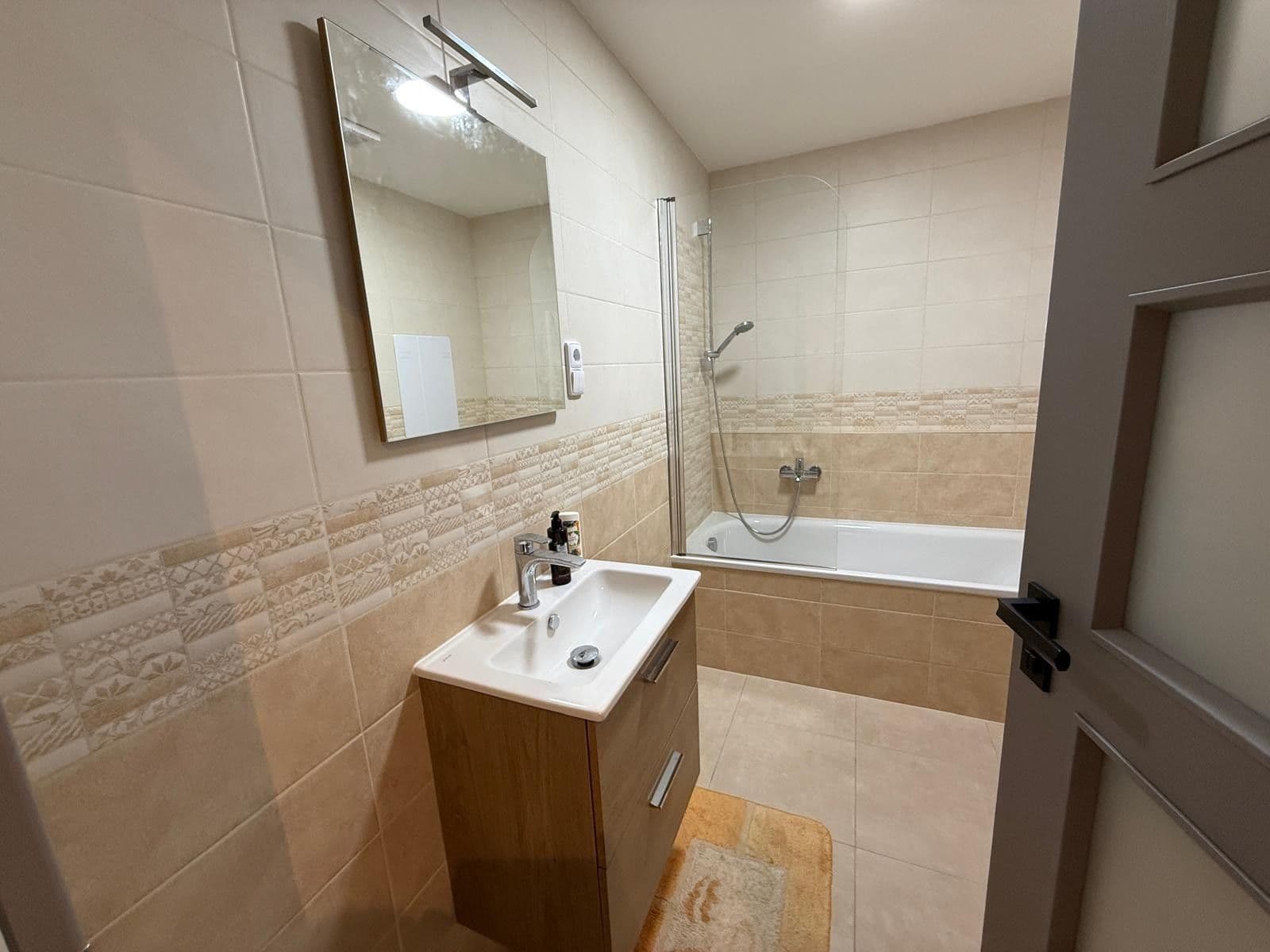 Pronájem bytu 3+kk 72 m², Moravcova, Kolín, Středočeský kraj Pronájem bytu 3+kk 72 m², Moravcova, Kolín, Středočeský kraj