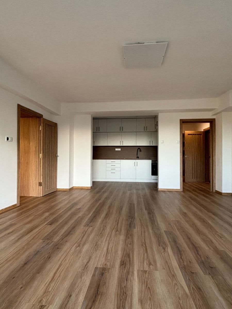 Pronájem bytu 3+1 150 m², Lipenská, Olomouc, Olomoucký kraj Pronájem bytu 3+1 150 m², Lipenská, Olomouc, Olomoucký kraj