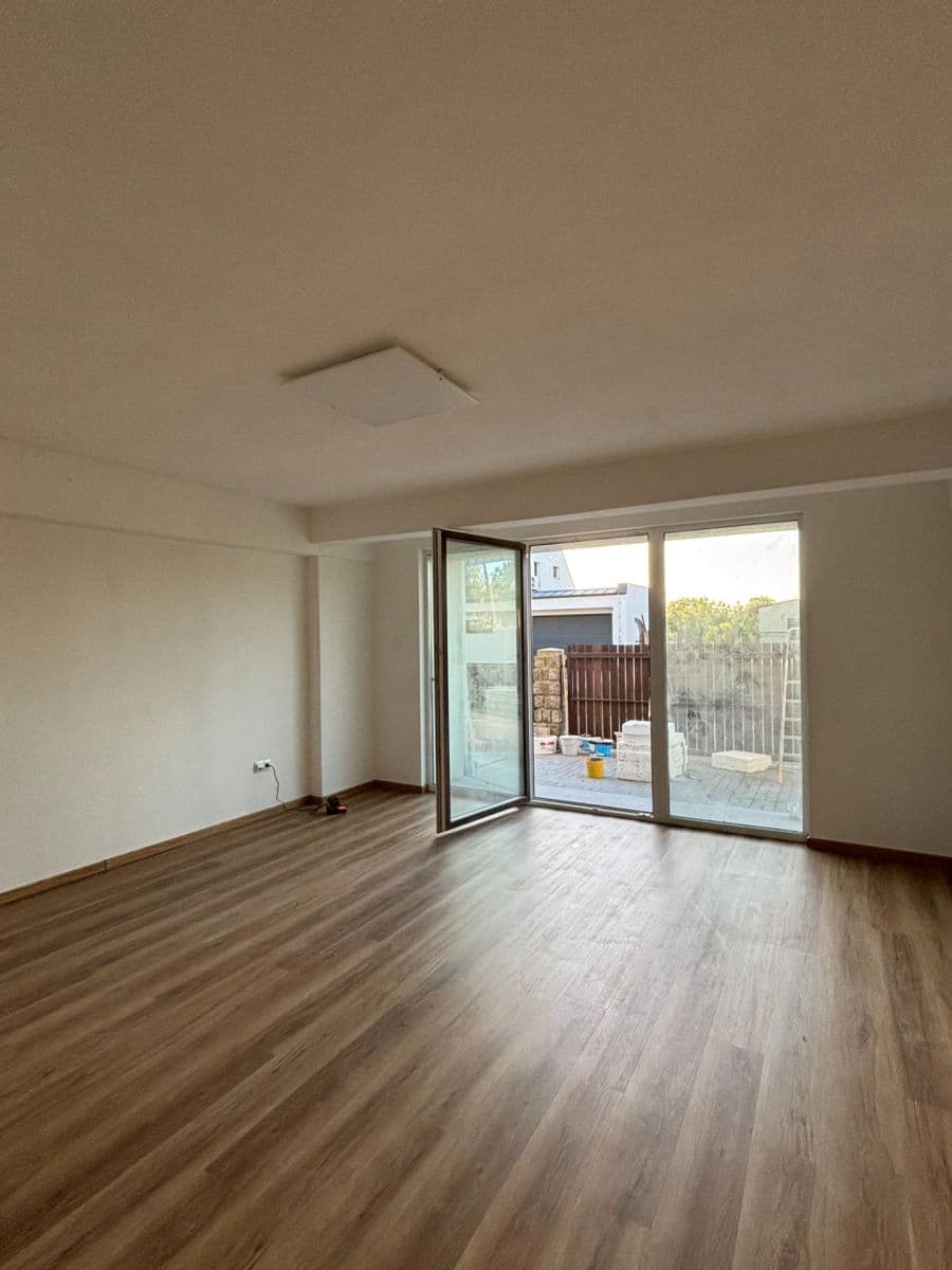 Pronájem bytu 3+1 150 m², Lipenská, Olomouc, Olomoucký kraj Pronájem bytu 3+1 150 m², Lipenská, Olomouc, Olomoucký kraj