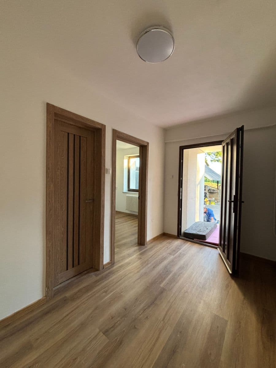 Pronájem bytu 3+1 150 m², Lipenská, Olomouc, Olomoucký kraj Pronájem bytu 3+1 150 m², Lipenská, Olomouc, Olomoucký kraj