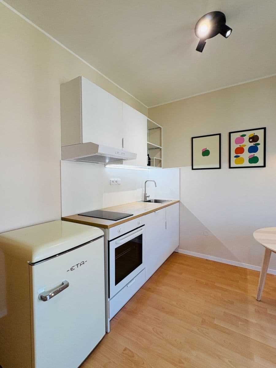Pronájem bytu 1+kk 33 m², Mattioliho, Praha, Praha Pronájem bytu 1+kk 33 m², Mattioliho, Praha, Praha