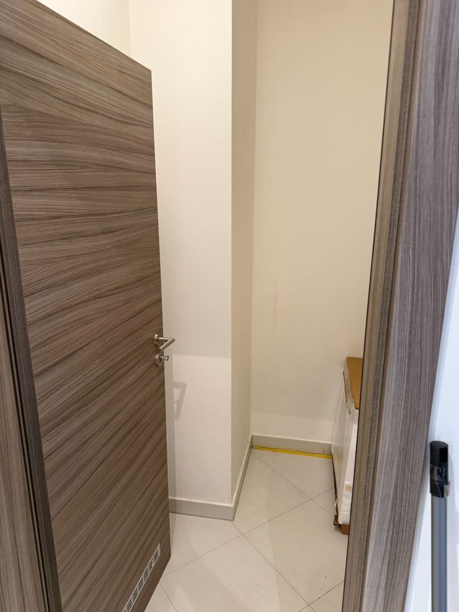 Prodej bytu 2+kk 64 m², V Háji, Praha, Praha Prodej bytu 2+kk 64 m², V Háji, Praha, Praha
