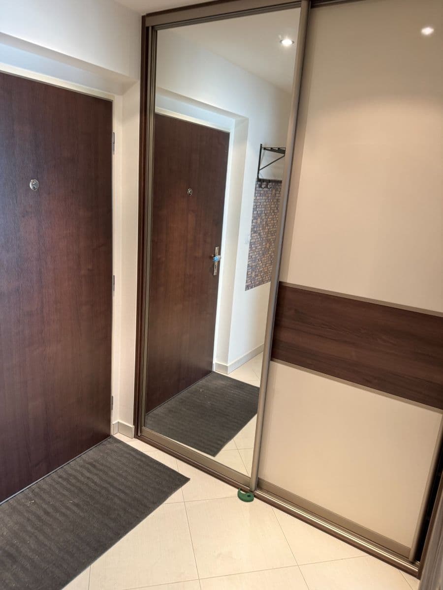 Prodej bytu 2+kk 64 m², V Háji, Praha, Praha Prodej bytu 2+kk 64 m², V Háji, Praha, Praha