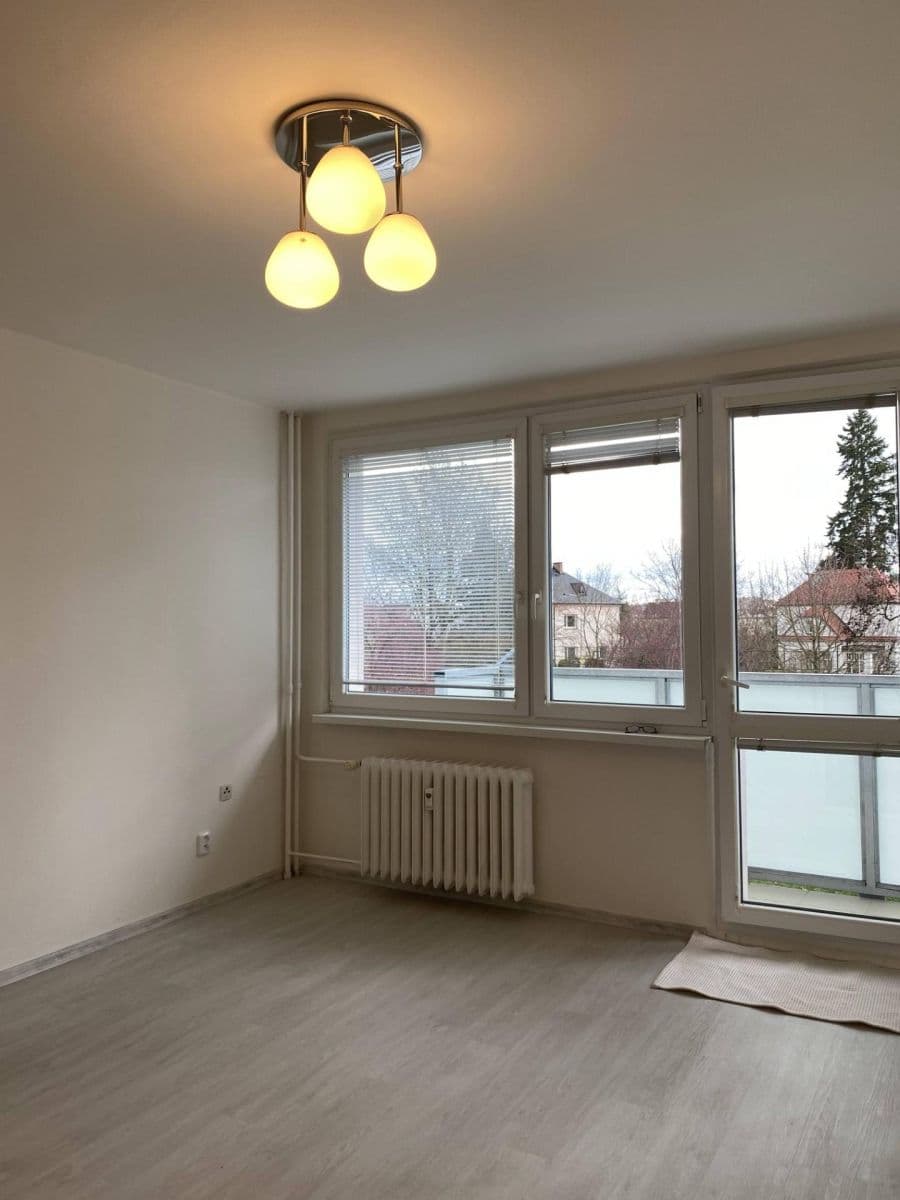 Prodej bytu 1+kk 28 m², Na Kotli, Hradec Králové, Královéhradecký kraj Prodej bytu 1+kk 28 m², Na Kotli, Hradec Králové, Královéhradecký kraj