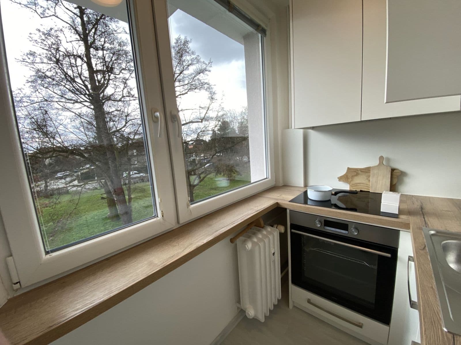 Prodej bytu 1+kk 28 m², Na Kotli, Hradec Králové, Královéhradecký kraj Prodej bytu 1+kk 28 m², Na Kotli, Hradec Králové, Královéhradecký kraj