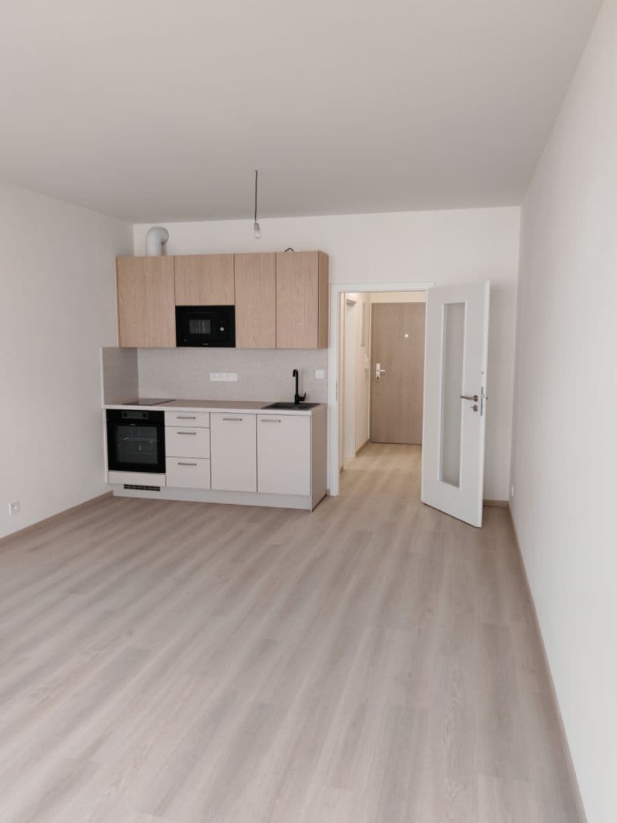 Pronájem bytu 1+kk 37 m², Gerstelova, Praha, Praha Pronájem bytu 1+kk 37 m², Gerstelova, Praha, Praha