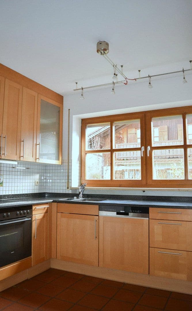 Prodej domu 180 m², pozemek 362 m², Königsdorf, Bavorsko Prodej domu 180 m², pozemek 362 m², Königsdorf, Bavorsko