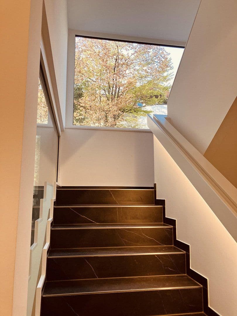 Prodej bytu 4+kk 138 m², Osserstr. 50, München, Bavorsko Prodej bytu 4+kk 138 m², Osserstr. 50, München, Bavorsko