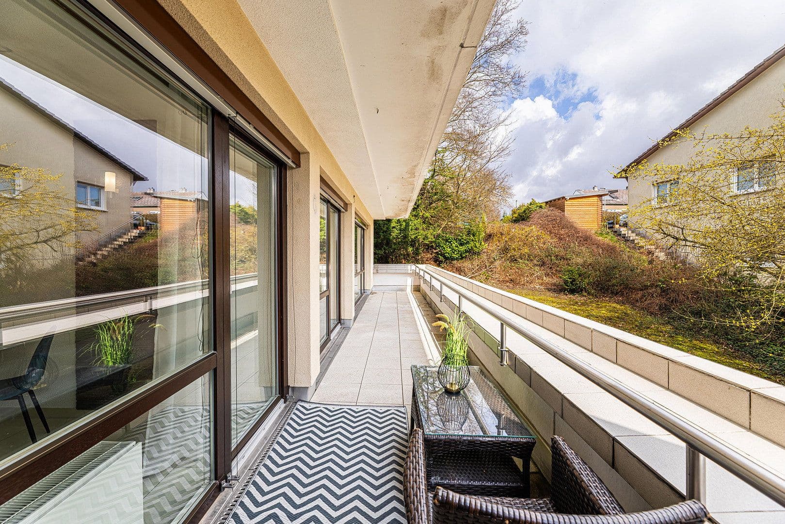 Prodej bytu 3+1 97 m², Allerseeweg 14, Höchberg, Bavorsko Prodej bytu 3+1 97 m², Allerseeweg 14, Höchberg, Bavorsko