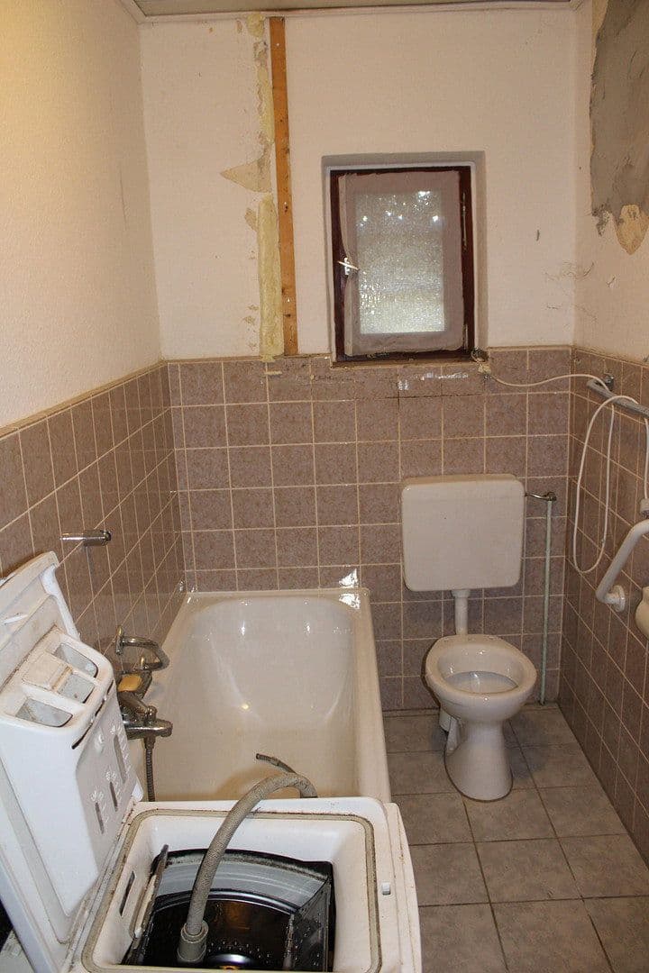 Prodej domu 166 m², pozemek 691 m², Medebach, Severní Porýní-Vestfálsko Prodej domu 166 m², pozemek 691 m², Medebach, Severní Porýní-Vestfálsko
