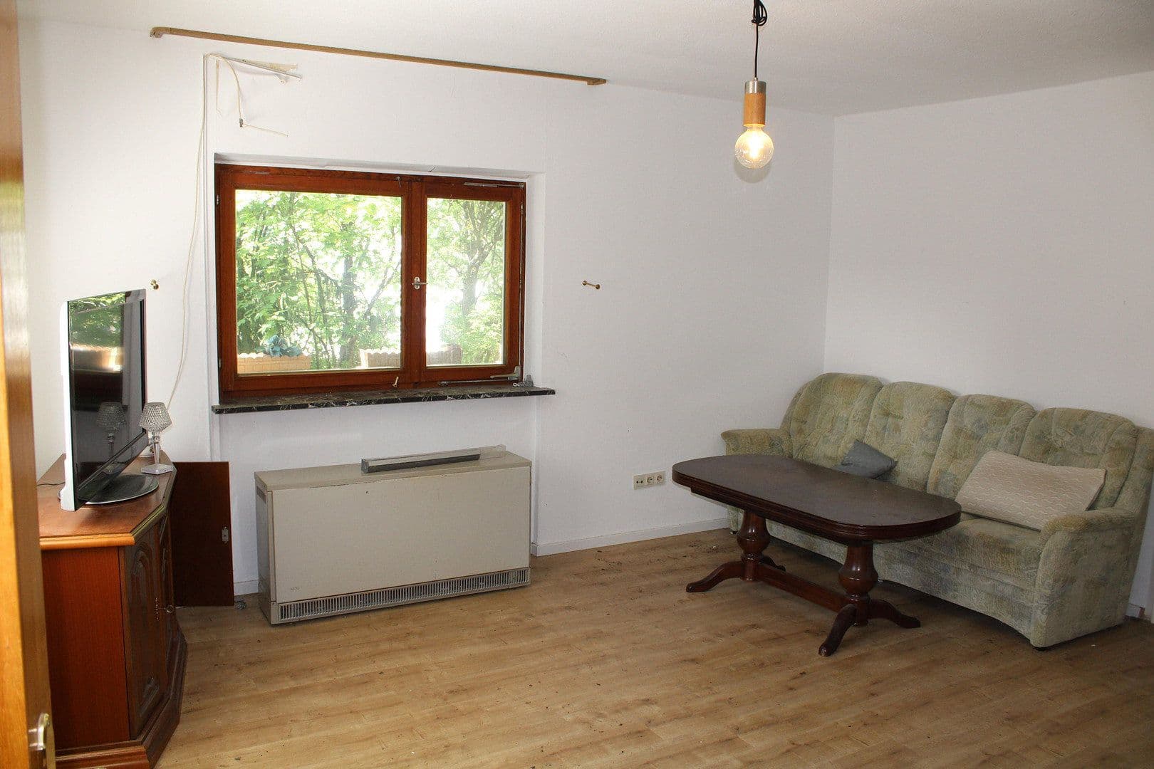 Prodej domu 166 m², pozemek 691 m², Medebach, Severní Porýní-Vestfálsko Prodej domu 166 m², pozemek 691 m², Medebach, Severní Porýní-Vestfálsko