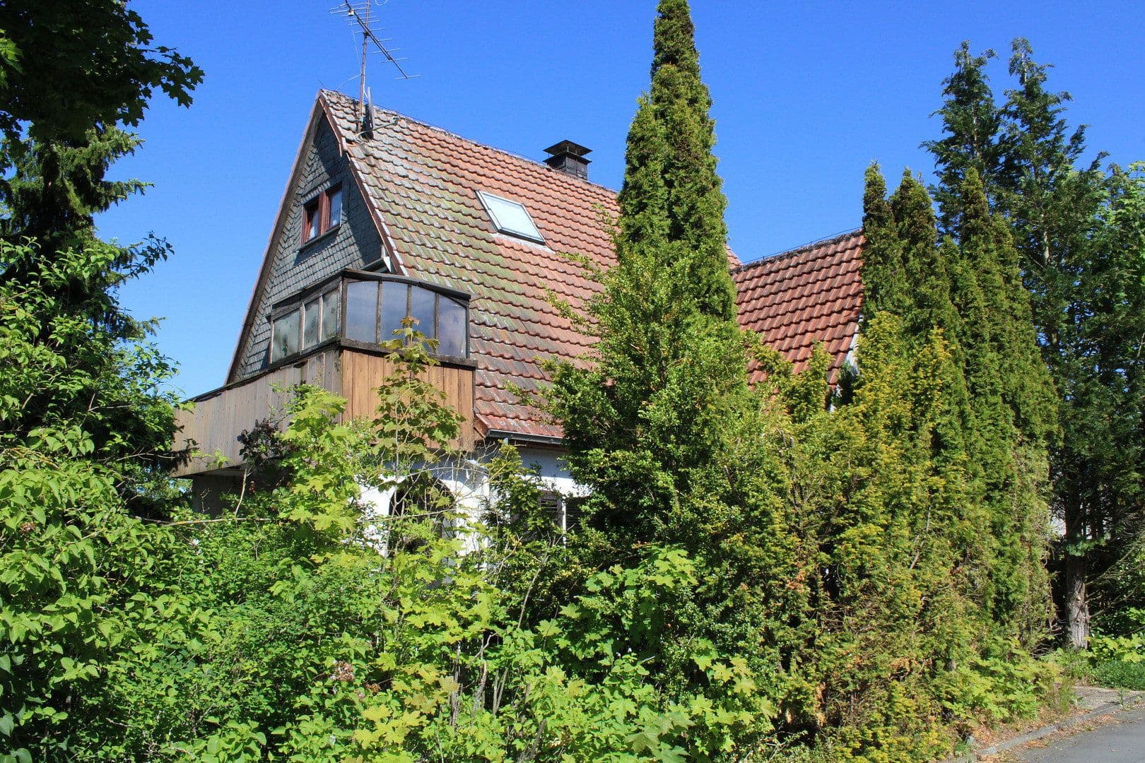 Prodej domu 166 m², pozemek 691 m², Medebach, Severní Porýní-Vestfálsko Prodej domu 166 m², pozemek 691 m², Medebach, Severní Porýní-Vestfálsko