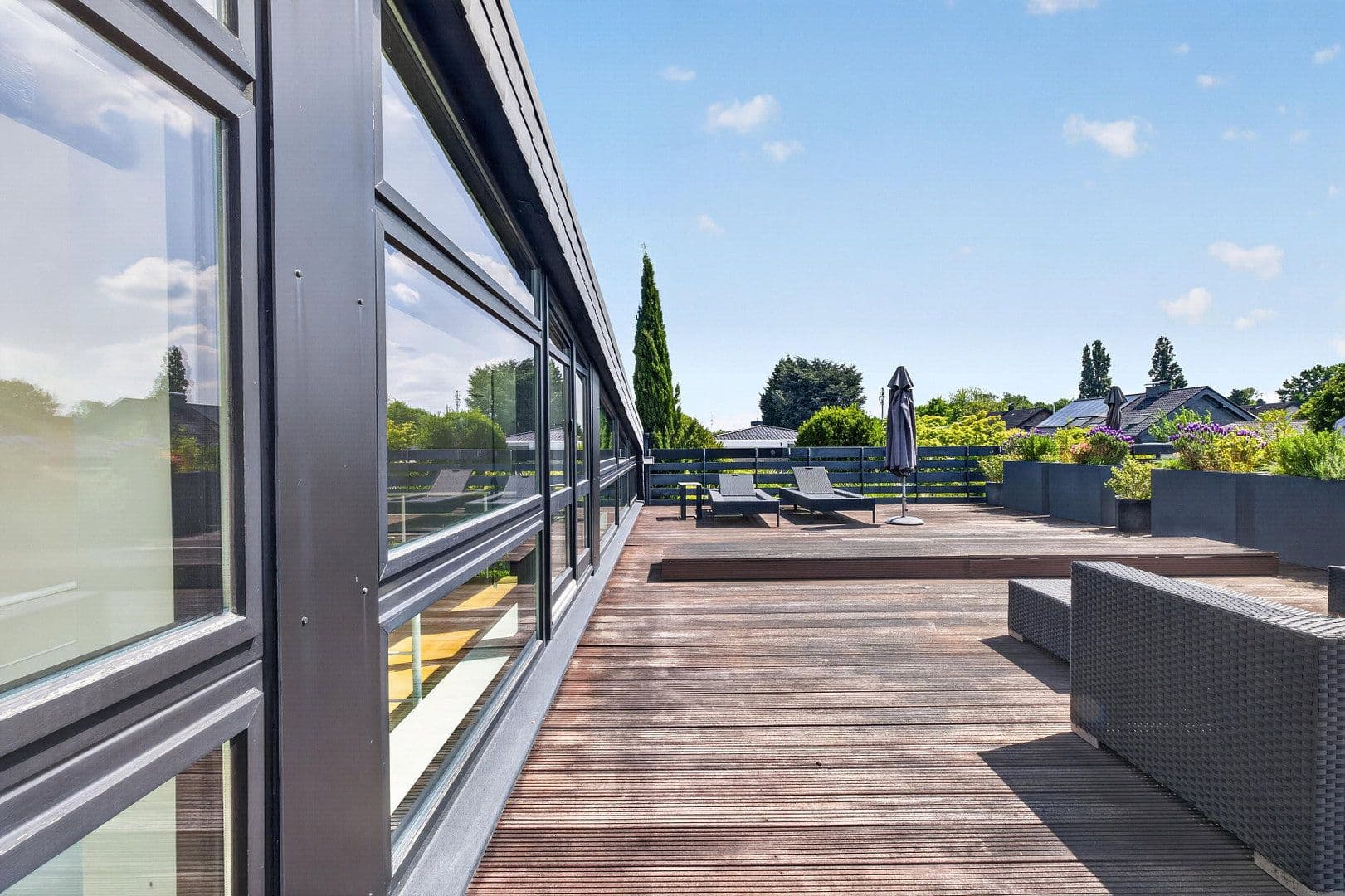 Prodej domu 377 m², pozemek 704 m², Tirgrathsfeldweg 7, Moers, Severní Porýní-Vestfálsko Prodej domu 377 m², pozemek 704 m², Tirgrathsfeldweg 7, Moers, Severní Porýní-Vestfálsko