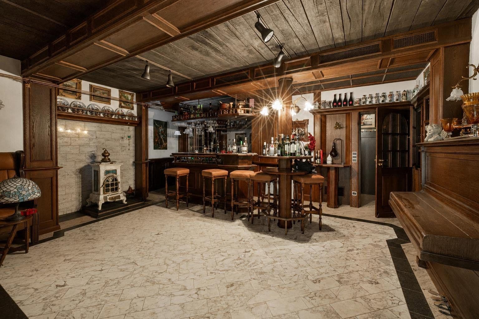 Prodej domu 377 m², pozemek 704 m², Tirgrathsfeldweg 7, Moers, Severní Porýní-Vestfálsko Prodej domu 377 m², pozemek 704 m², Tirgrathsfeldweg 7, Moers, Severní Porýní-Vestfálsko