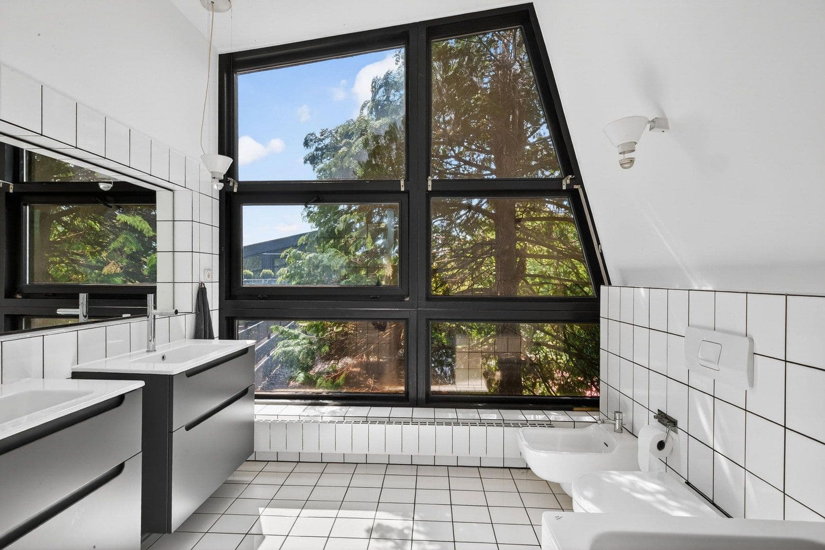 Prodej domu 377 m², pozemek 704 m², Tirgrathsfeldweg 7, Moers, Severní Porýní-Vestfálsko Prodej domu 377 m², pozemek 704 m², Tirgrathsfeldweg 7, Moers, Severní Porýní-Vestfálsko