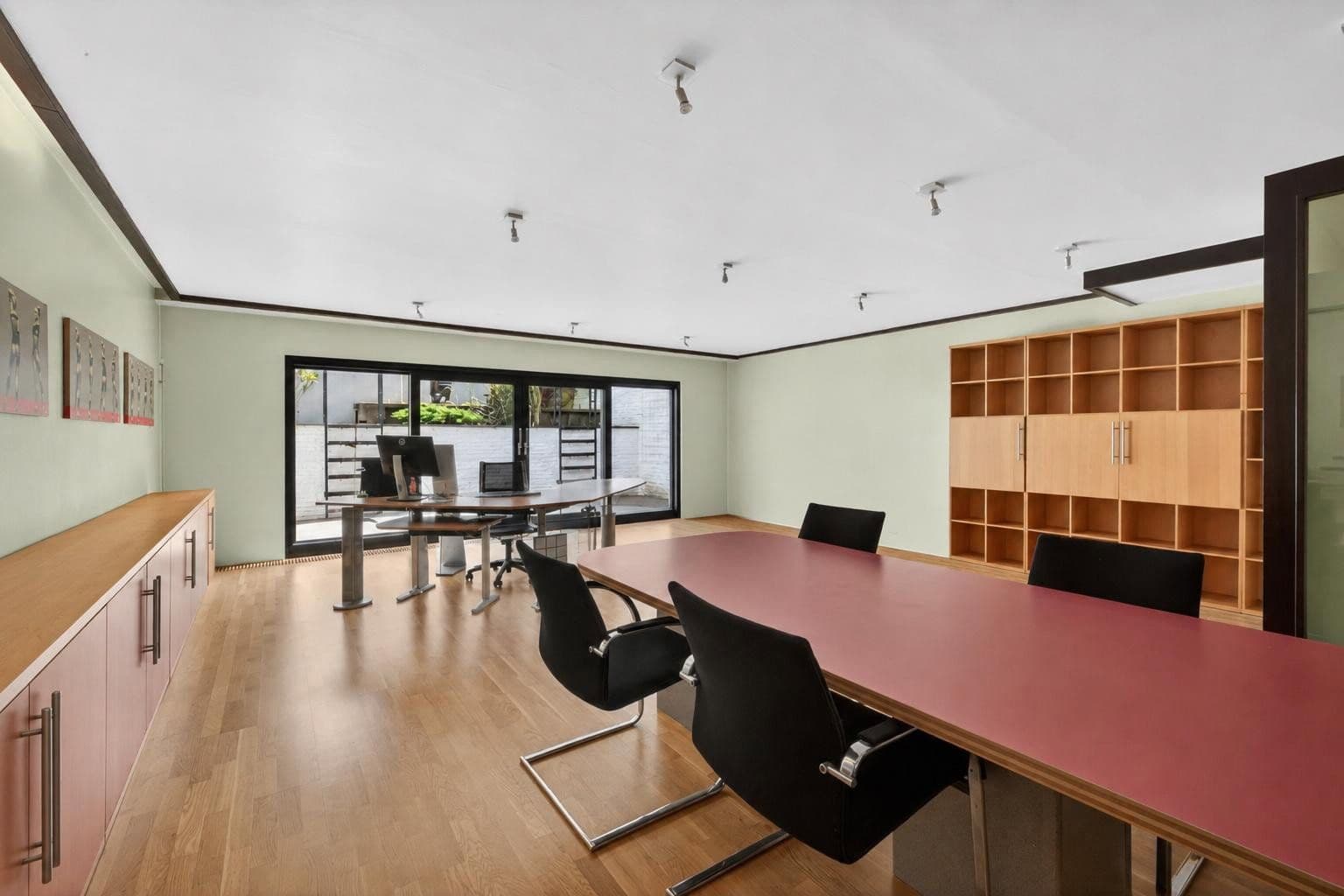 Prodej domu 377 m², pozemek 704 m², Tirgrathsfeldweg 7, Moers, Severní Porýní-Vestfálsko Prodej domu 377 m², pozemek 704 m², Tirgrathsfeldweg 7, Moers, Severní Porýní-Vestfálsko