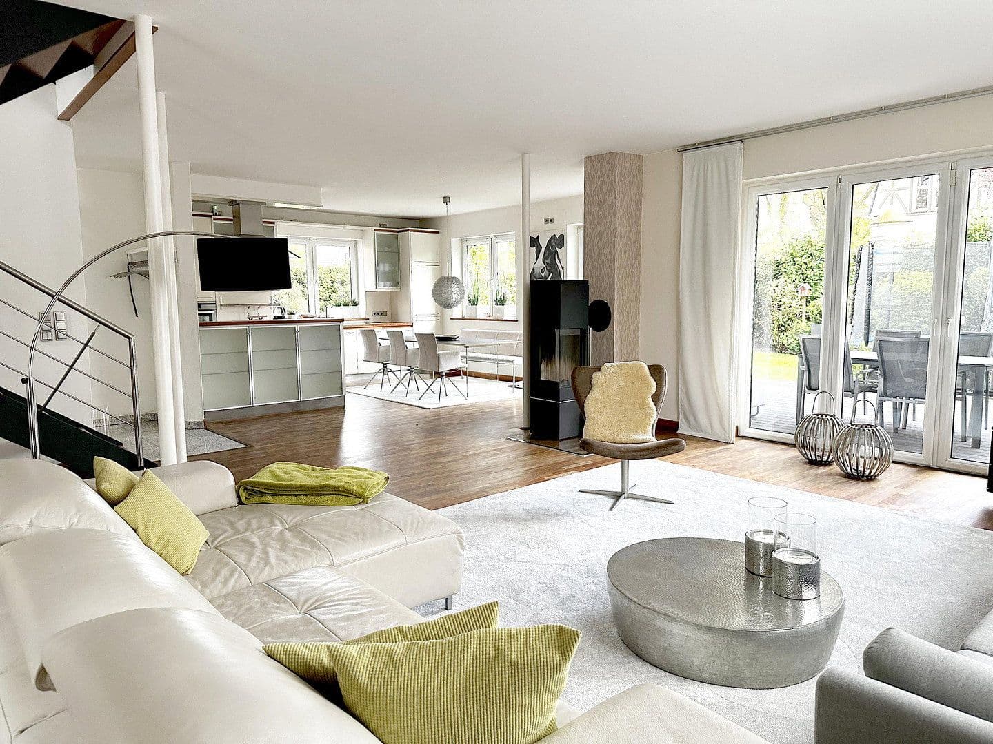 Prodej domu 210 m², pozemek 425 m², Pinneberg, Šlesvicko-Holštýnsko Prodej domu 210 m², pozemek 425 m², Pinneberg, Šlesvicko-Holštýnsko
