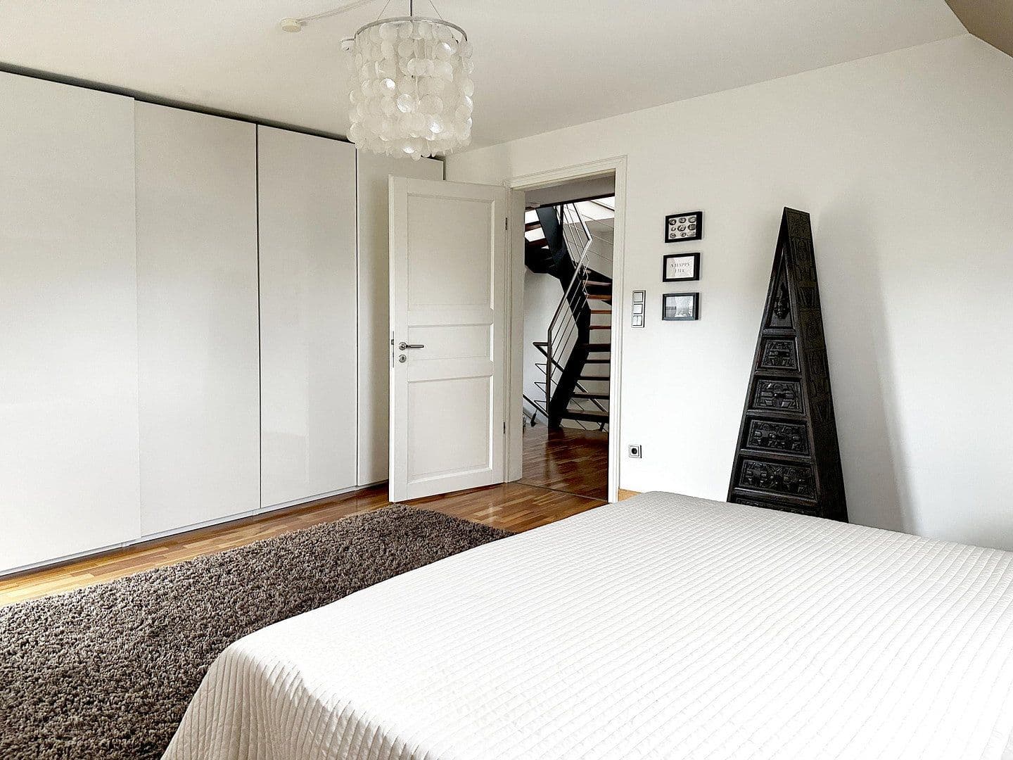 Prodej domu 210 m², pozemek 425 m², Pinneberg, Šlesvicko-Holštýnsko Prodej domu 210 m², pozemek 425 m², Pinneberg, Šlesvicko-Holštýnsko