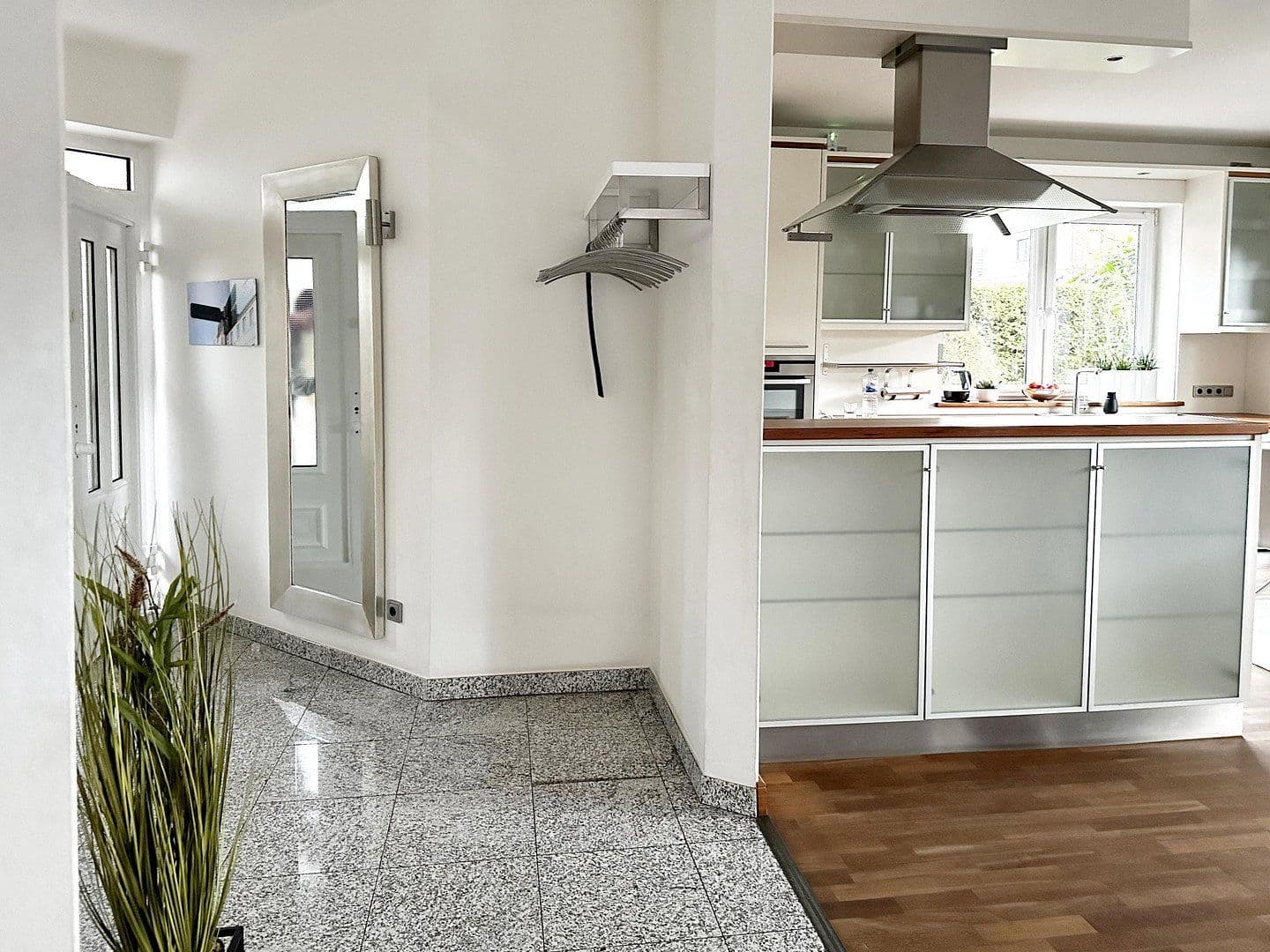 Prodej domu 210 m², pozemek 425 m², Pinneberg, Šlesvicko-Holštýnsko Prodej domu 210 m², pozemek 425 m², Pinneberg, Šlesvicko-Holštýnsko