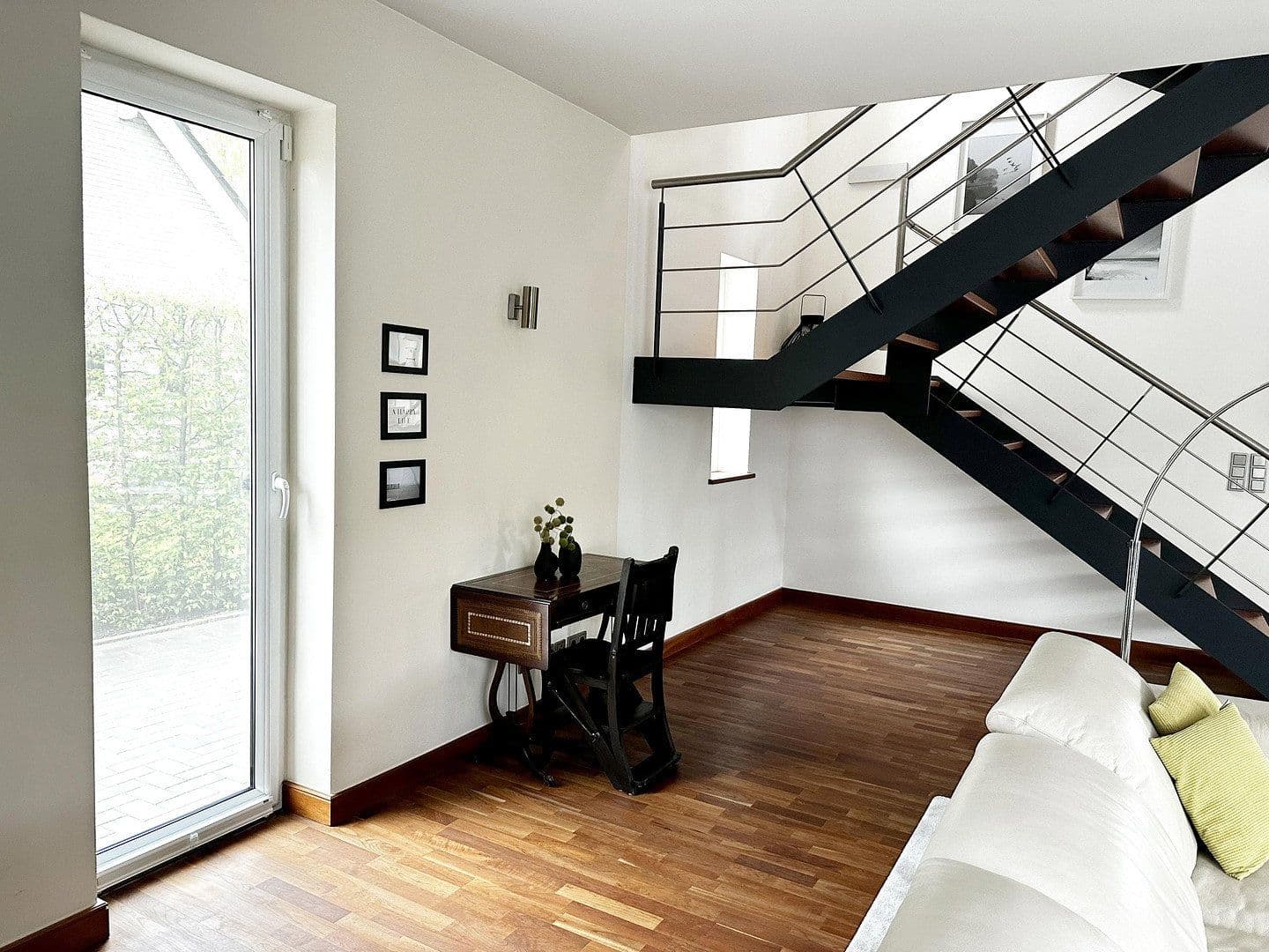Prodej domu 210 m², pozemek 425 m², Pinneberg, Šlesvicko-Holštýnsko Prodej domu 210 m², pozemek 425 m², Pinneberg, Šlesvicko-Holštýnsko