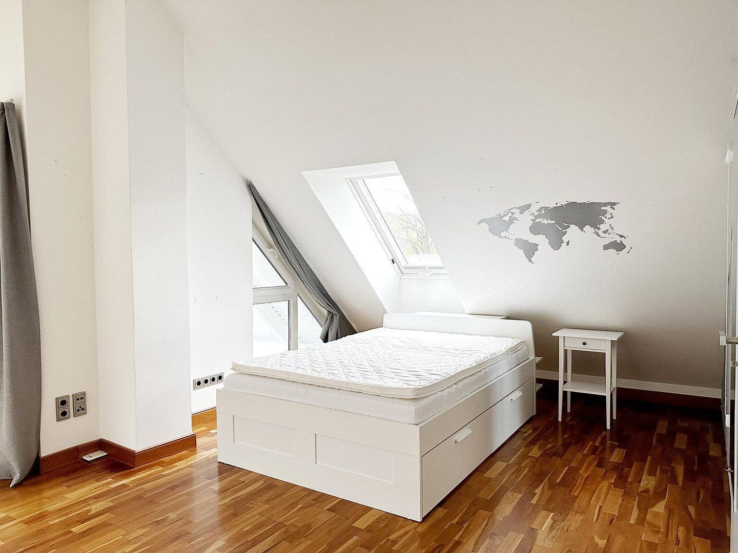 Prodej domu 210 m², pozemek 425 m², Pinneberg, Šlesvicko-Holštýnsko Prodej domu 210 m², pozemek 425 m², Pinneberg, Šlesvicko-Holštýnsko