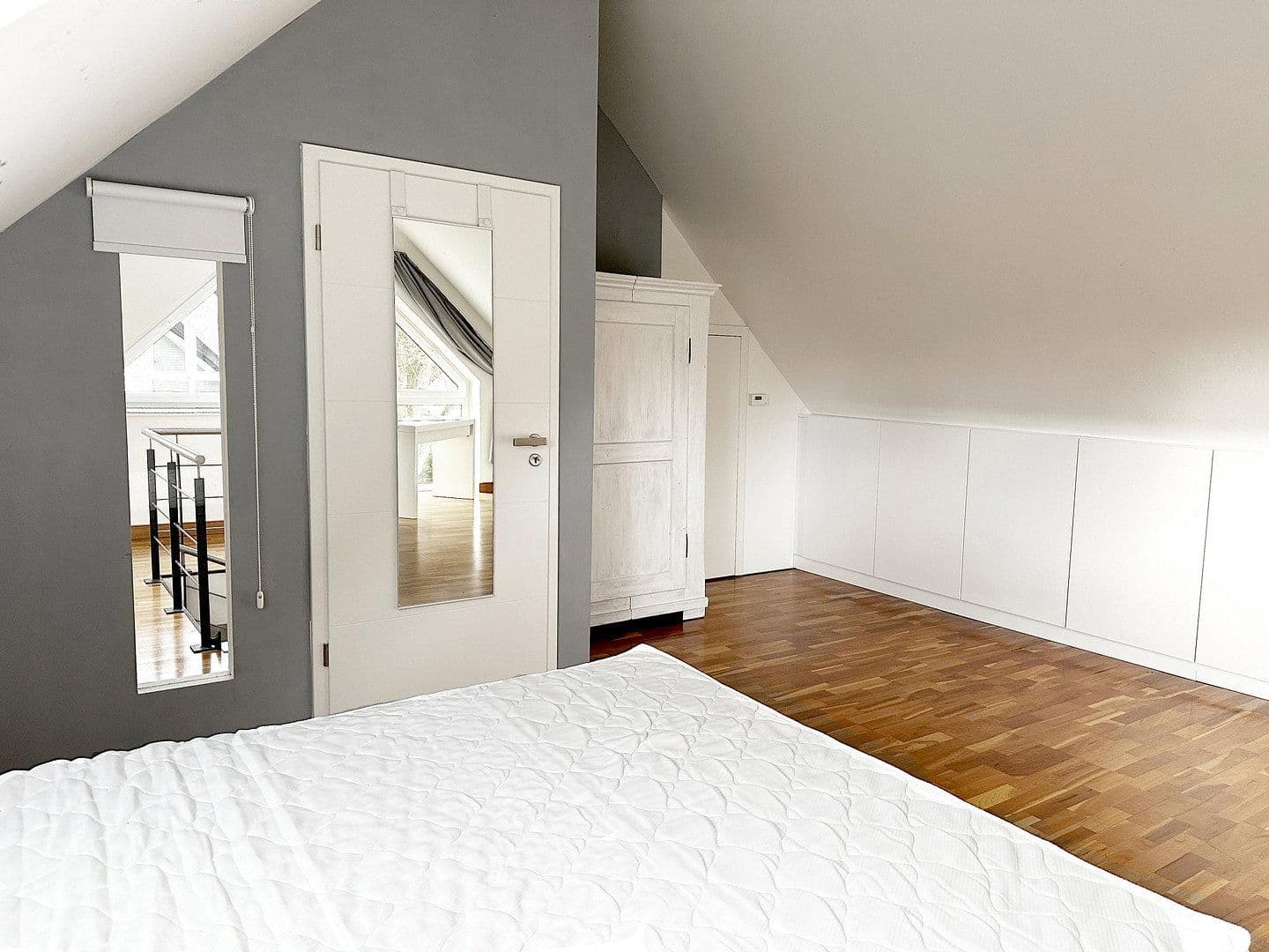 Prodej domu 210 m², pozemek 425 m², Pinneberg, Šlesvicko-Holštýnsko Prodej domu 210 m², pozemek 425 m², Pinneberg, Šlesvicko-Holštýnsko