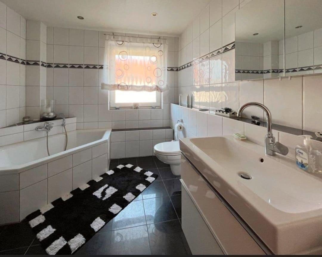 Prodej domu 130 m², pozemek 190 m², Gelsenkirchen, Severní Porýní-Vestfálsko Prodej domu 130 m², pozemek 190 m², Gelsenkirchen, Severní Porýní-Vestfálsko
