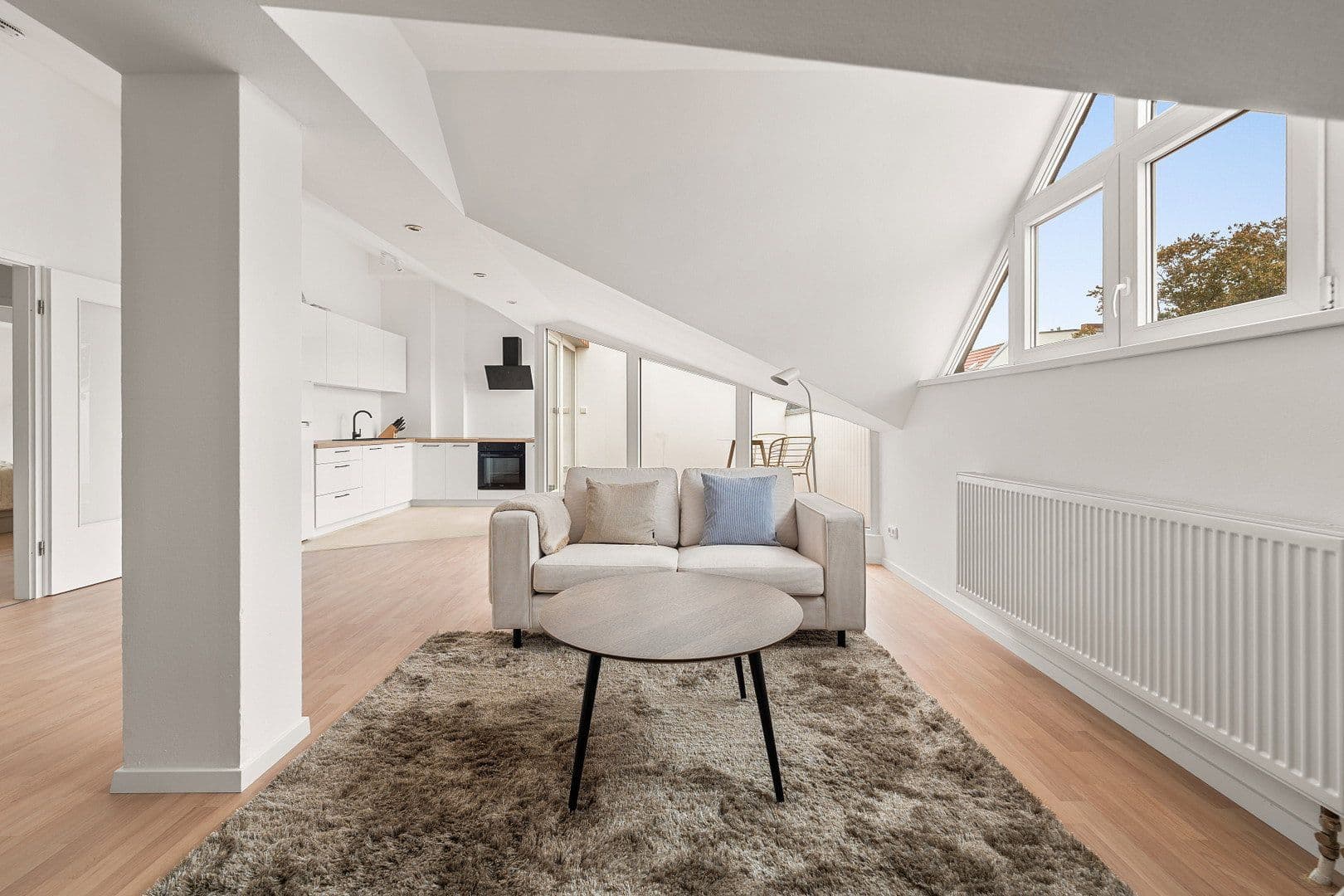Prodej bytu 2+1 62 m², Bürgerstraße 26, Berlin, Berlín Prodej bytu 2+1 62 m², Bürgerstraße 26, Berlin, Berlín