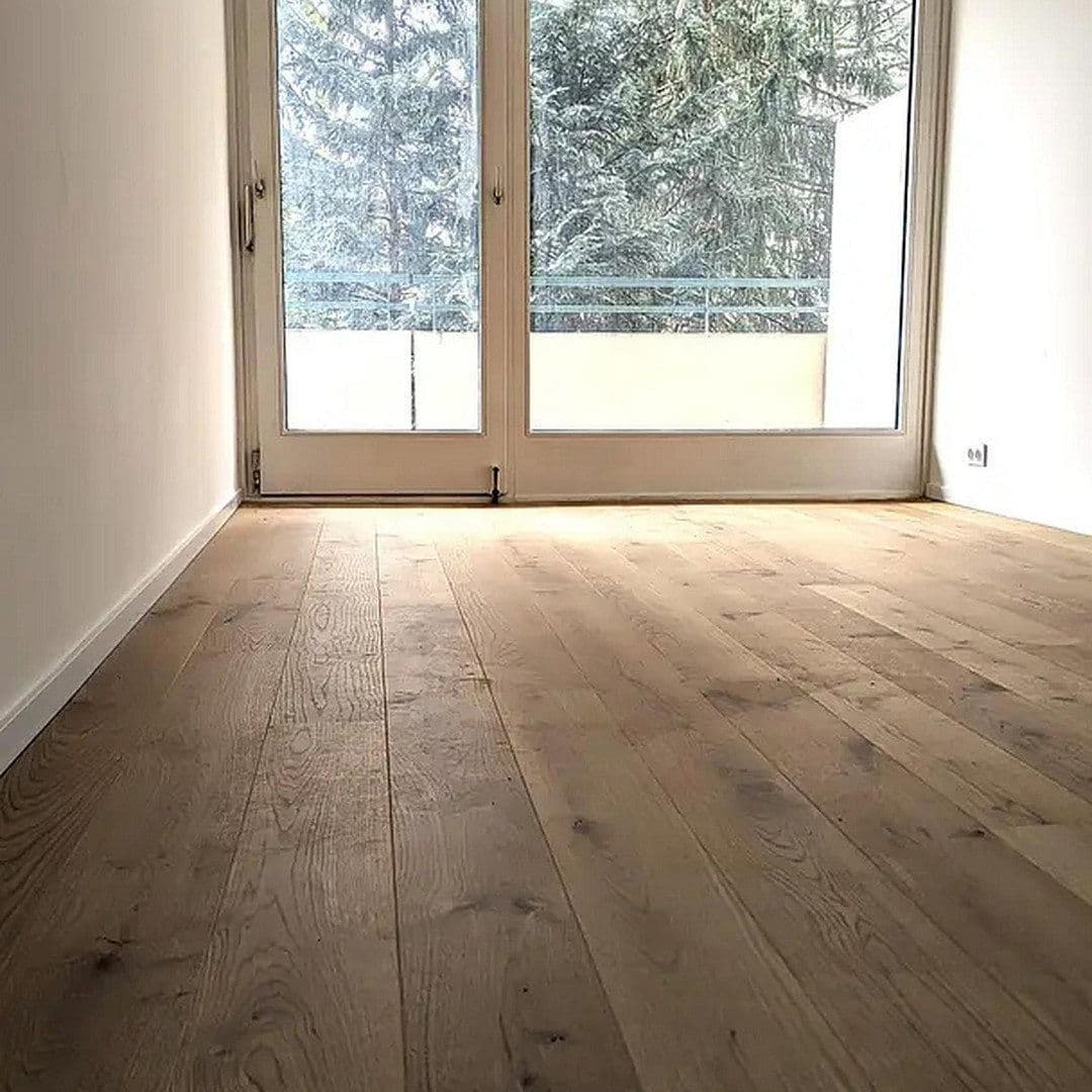 Pronájem bytu 3+1 95 m², Johann-Clanze-Straße 49, München, Bavorsko Pronájem bytu 3+1 95 m², Johann-Clanze-Straße 49, München, Bavorsko