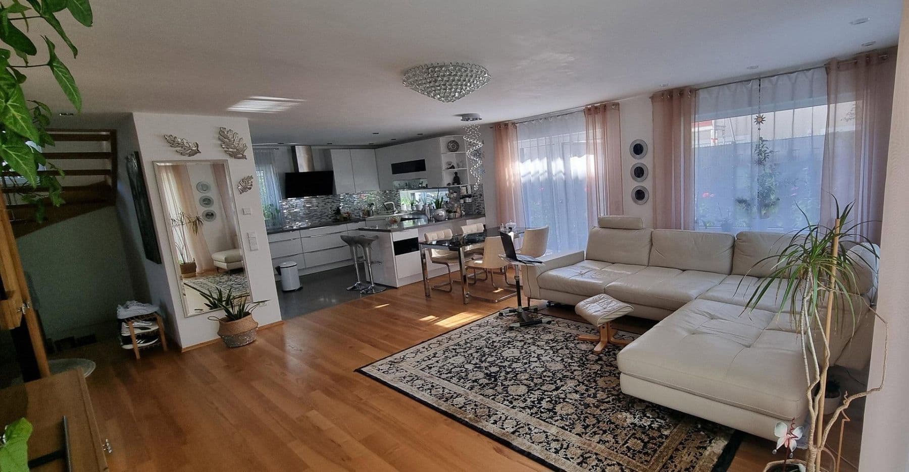 Prodej domu 158 m², pozemek 400 m², Rosenheim, Bavorsko Prodej domu 158 m², pozemek 400 m², Rosenheim, Bavorsko