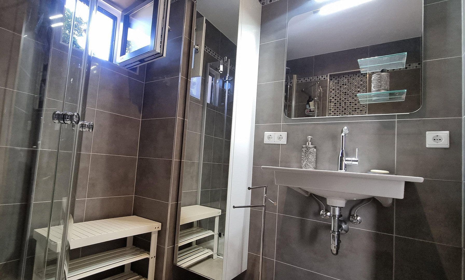 Prodej domu 158 m², pozemek 400 m², Rosenheim, Bavorsko Prodej domu 158 m², pozemek 400 m², Rosenheim, Bavorsko