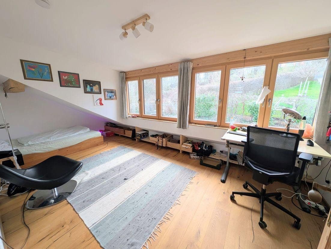 Prodej domu 200 m², pozemek 640 m², An der Weinleite 5, Ebersberg, Bavorsko Prodej domu 200 m², pozemek 640 m², An der Weinleite 5, Ebersberg, Bavorsko